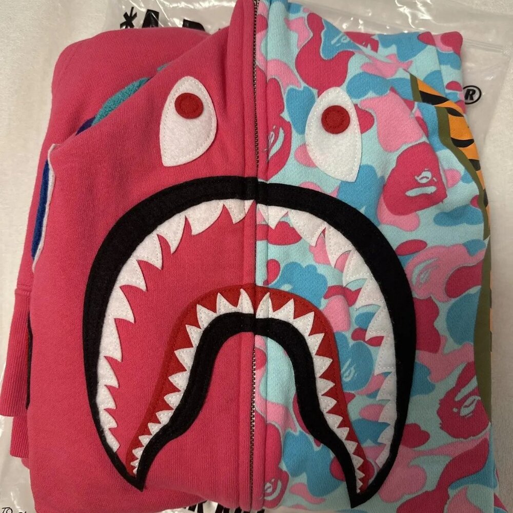 BAPE A Bathing Ape Miami 3rd Anniversary Half-Camo Like-New w/ bag